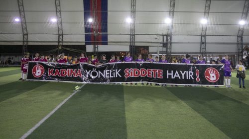 “Kadınlar futboldan anlamaz” algısını yenmek için sahaya çıktılar